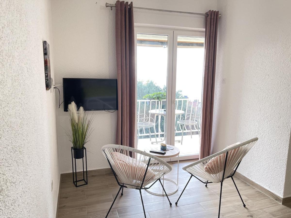 Apartments Belenum ムリニ エクステリア 写真
